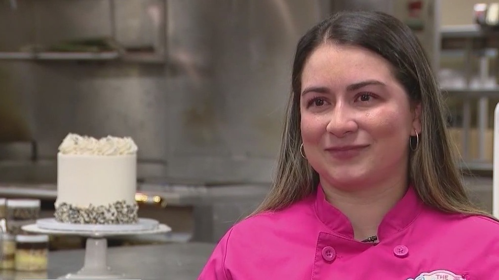 'The Cake Girl' relishes Hispanic Heritage